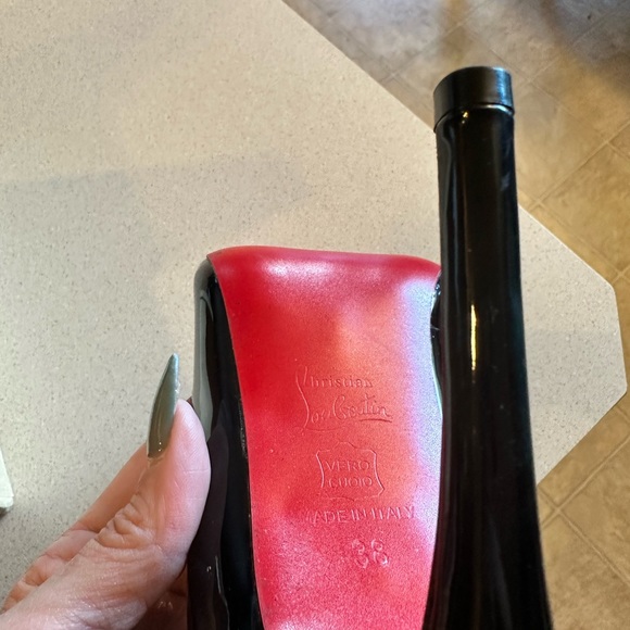Christian Louboutin black high heels - Picture 6 of 9